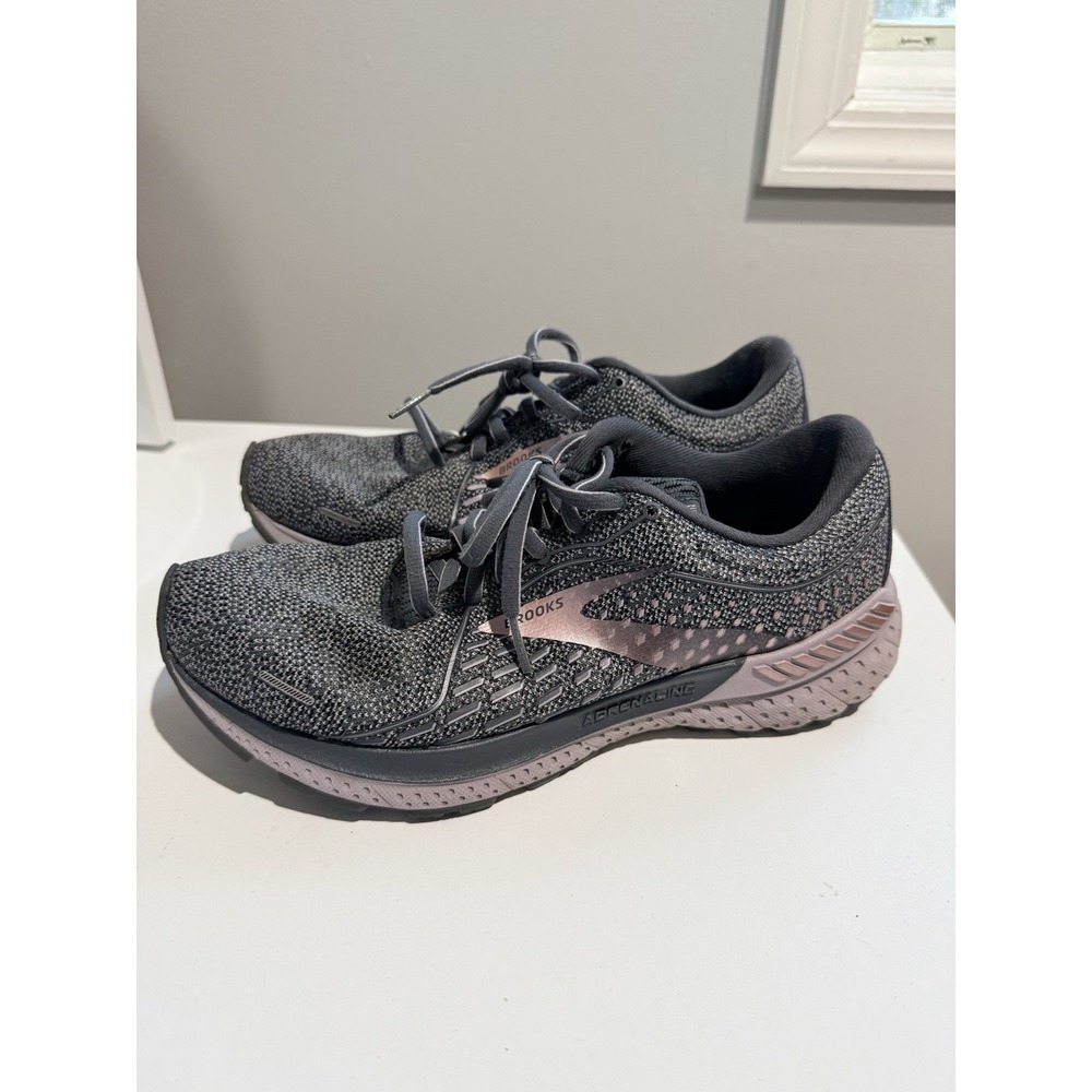 Brooks Women's Adrenaline GTS 21 Gray And Pink Running Shoes Size 9.5 Q